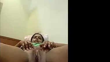 desi indian bhabhi inserting cucumber into pussy 1