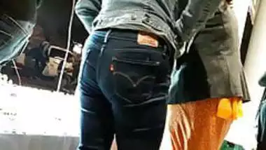 Desi Girl Tight Jeans Ass,
