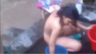 Hot indian village girl nude bath video