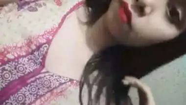 Beautiful Bangladeshi Sexy Girl Make Video For Lover