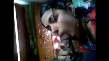Desi Hot Ladki Enjoying Her First Sex