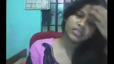 Indian teen exposed her naked figure on request