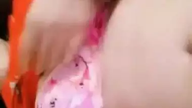 Beautiful Pakistani Desi girl fingering her tight XXX asshole on cam