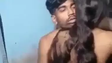 Guy bangs Desi girlfriend's twat in XXX porn he does to leak to the web