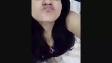 Sexy Indian Girl Facial