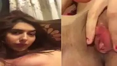Pink pussy desi fingering girl viral nude MMS