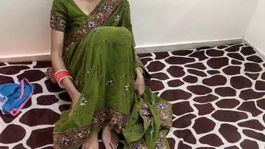 Indian Hot Stepmom has hot sex with stepson in kitchen! Father doesn't know, with clear Audio, Indian Desi stepmom dirty talk in hindi audio